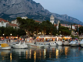 Гостиница Apartmani Baška Voda  Баска Вода